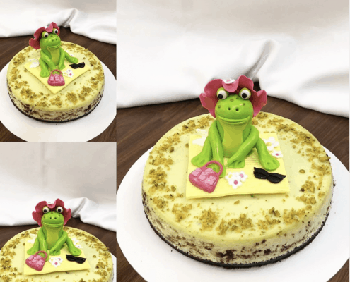 Narodeninový cheesecake so zelenou žabkou